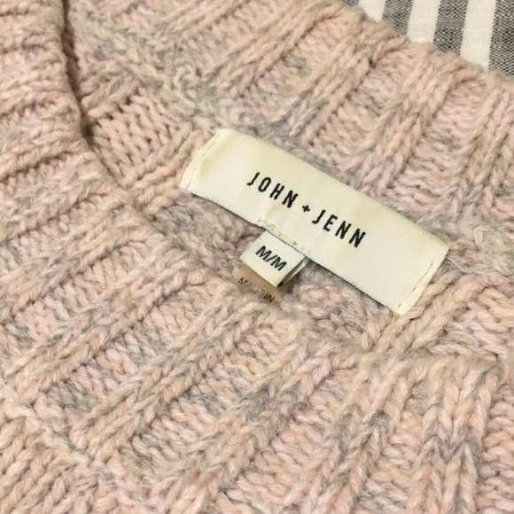 John + Jenn | Pink Oversized Cableknit Sweater - Picture 2 of 4